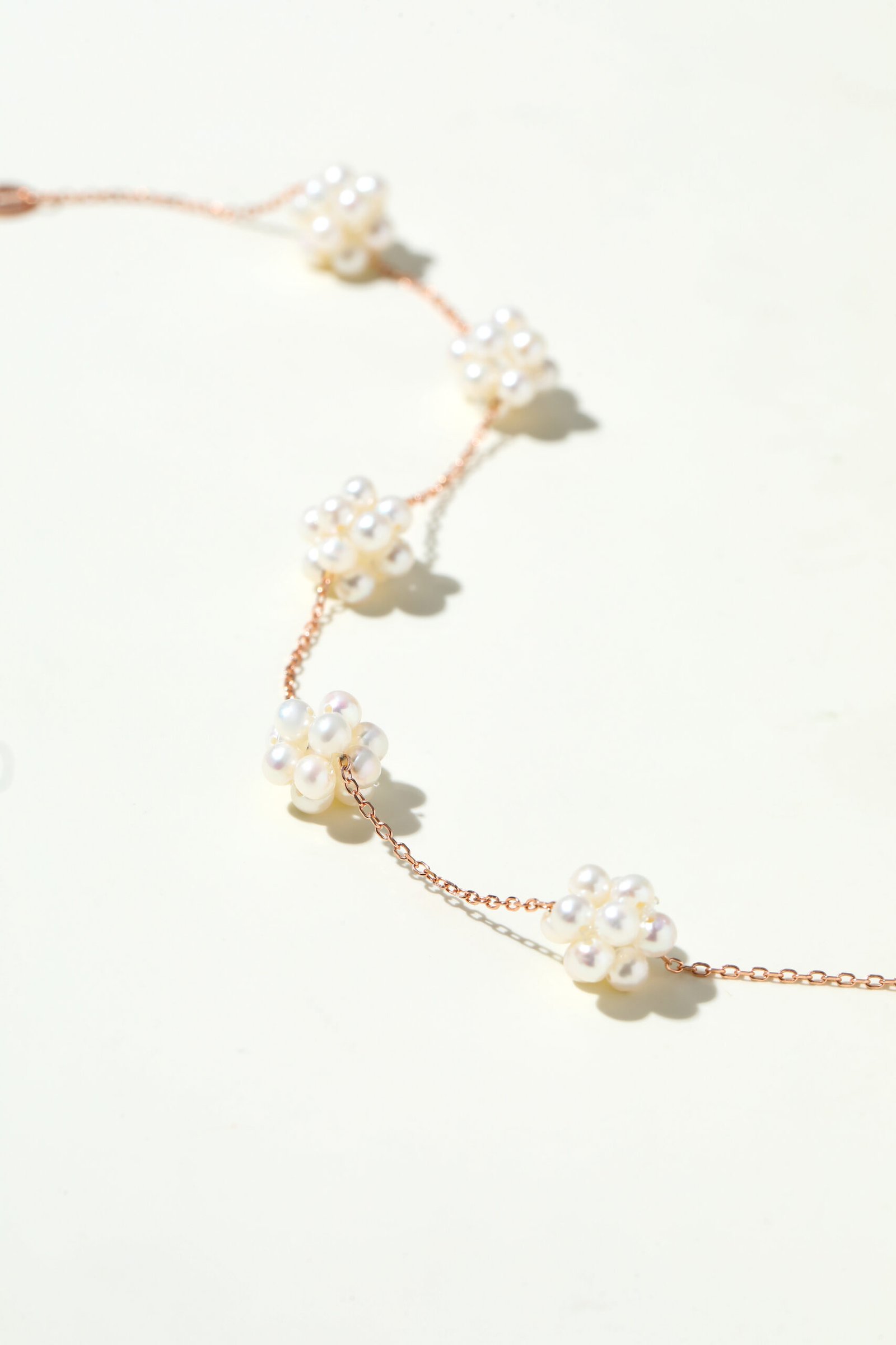 AK2A7273_1 Freshwater Design 5 Ball Bracele - Image 1