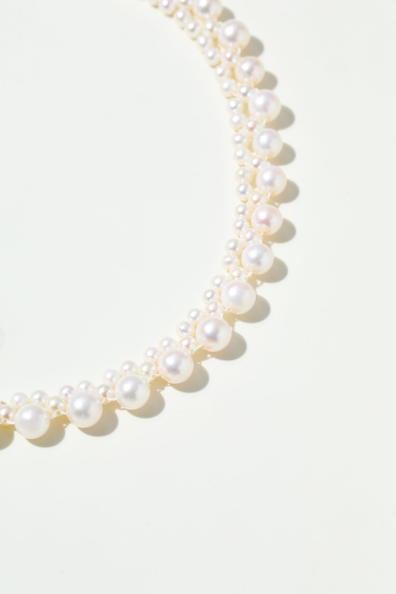 AK2A7309_1 Double layered necklace with large and small beads - Image 1